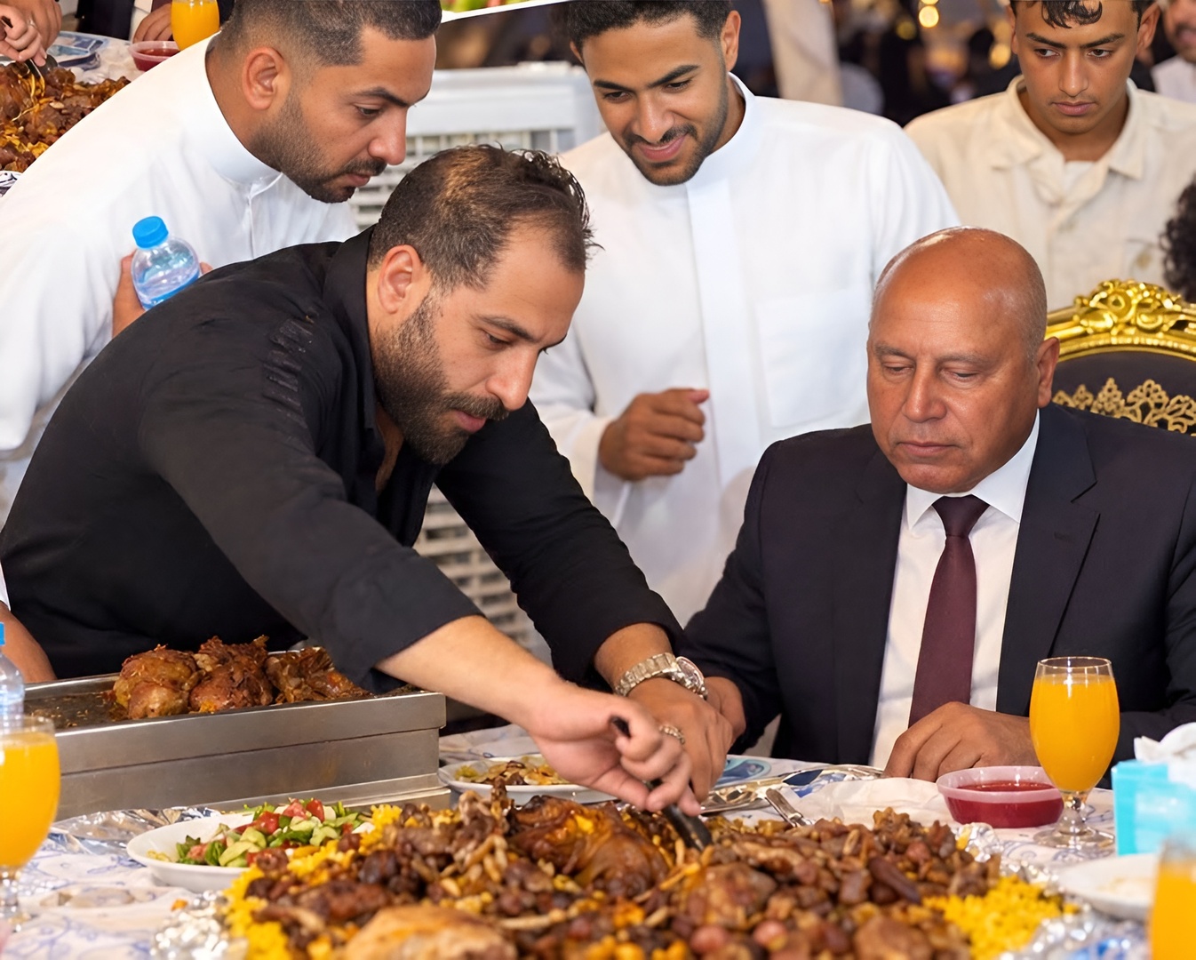 مائدة كامل الوزير تشعل الجدل في مصر.. صور زفاف باذخ تتحول إلى أزمة واعتذار - عاجل 