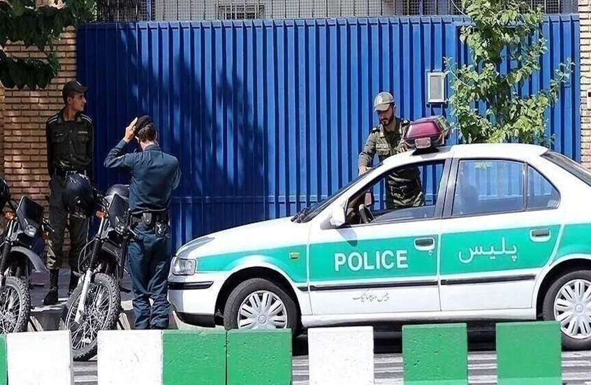 مقتل شرطی بهجوم مسلح فی مدینه إیرانشهر بمحافظه سیستان وبلوشستان الإیرانیه