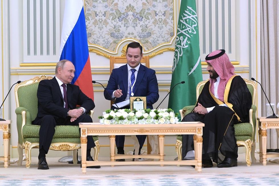 بوتین یبحث مع بن سلمان التعاون بین موسکو والریاض والوضع فی الشرق الأوسط