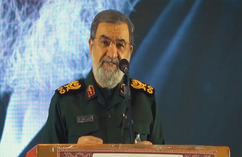 رضائي يحذر دول المنطقة: الانضمام للمغامرة الأمريكية سيُعطّل مطاراتكم
