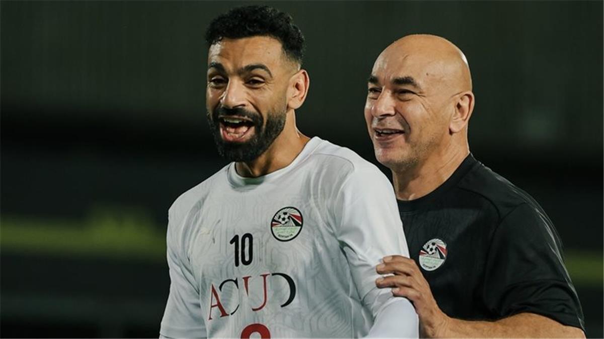 قرار جديد بشأن محمد صلاح.. حسام حسن يثير الجدل