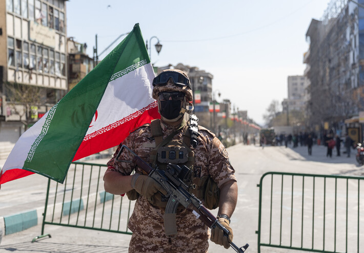 الجيش الإيراني يكشف تفاصيل الرد المحتمل في حال "أخطأت أمريكا وإسرائيل مجددا"