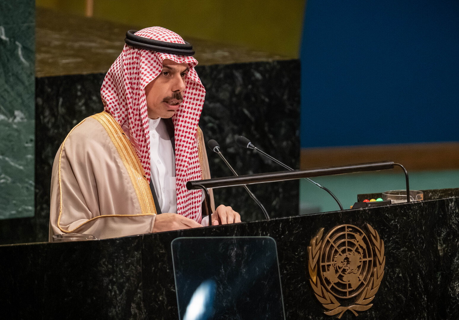 وزير الخارجية السعودي: أمن الخليج جزء من أمن العالم.. وعودة المضيق إلى ما قبل الحرب ضرورة