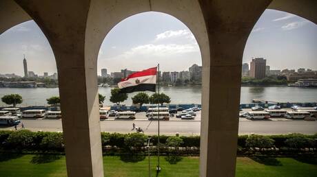 بيان مصري بعد استهداف صواريخ ومسيرات إيرانية دولا عربية