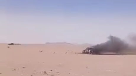 مسيرة مغربية تقصف سيارتي منقبين في المنطقة العازلة بالصحراء (فيديو)