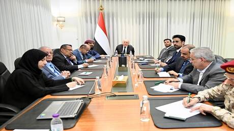 مجلس الدفاع اليمني التابع للحكومة: قواتنا حققت مكاسب مهمة رغم تقدم الحوثي في الساحل الغربي