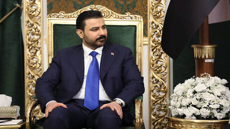 الزيدي يصل باريس في مستهل جولة أوروبية تشمل فرنسا وألمانيا