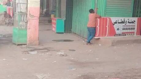 الجنيه السوداني يتراجع.. واضطراب واسع في أسواق الخرطوم