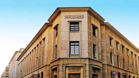 مصر تقلب معادلة الموازنة.. فائض أولي قياسي والعجز يتراجع
