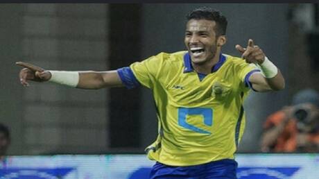 الدولي السعودي السابق نايف هزازي يعلق على أزمة مصعب الجوير (فيديو)