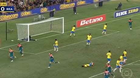 منتخب البرازيل يتلقى صفعة جديدة (فيديو)