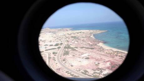 سجال الخليج والجزر: طهران تصف مطالب أبو ظبي بـ"سوء فهم"