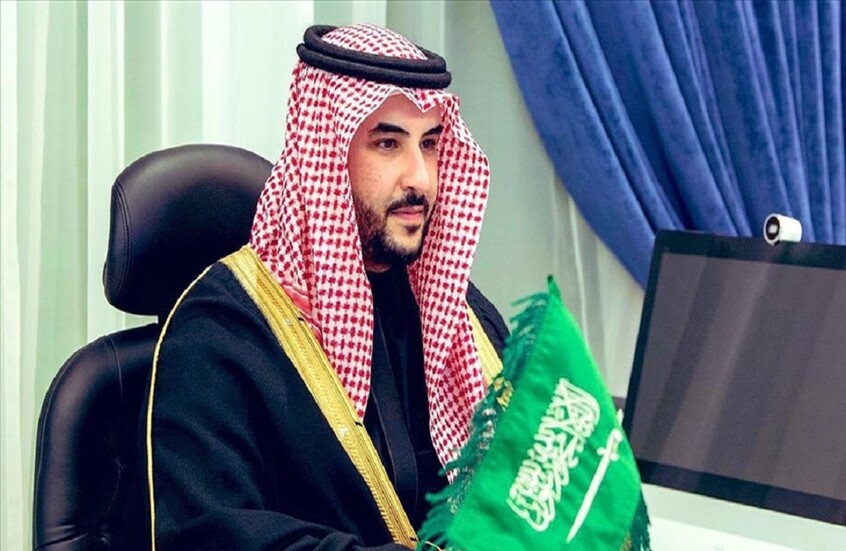 وزير الدفاع السعودي يبحث الشراكة الدفاعية مع أمريكا وفرنسا