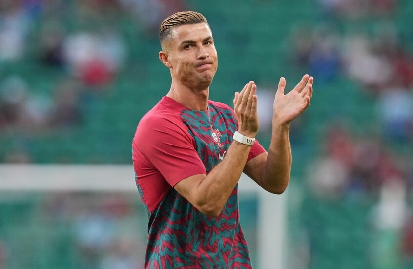 بصورة ورسالة مقتضبة.. أول زميل سابق لرونالدو في ريال مدريد يدعمه في أزمته مع منتخب البرتغال