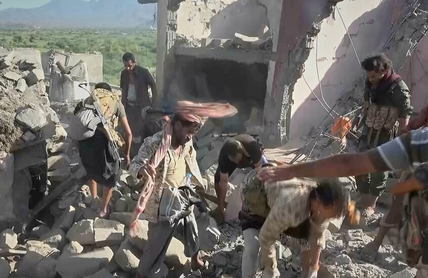 "التحالف" بقيادة السعودية يعلن اعتراض 3 صواريخ باليستية أطلقها الحوثيون باتجاه خميس مشيط