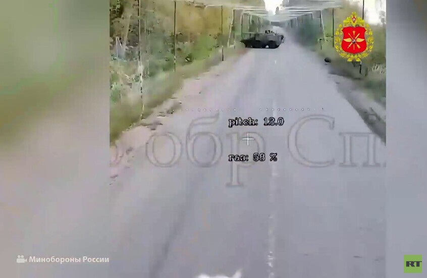 الطائرات المسيرة الروسية تستهدف ناقلة جنود مدرعة إيطالية الصنع من طراز "بوما"