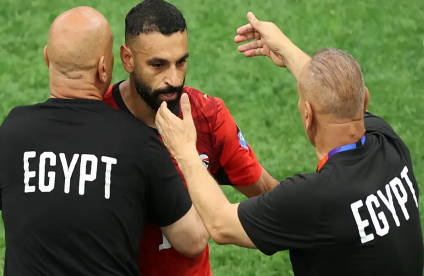 إجراء عاجل من إبراهيم حسن بعد اتهامه بالتطاول لفظيا على لاعبي منتخب مصر