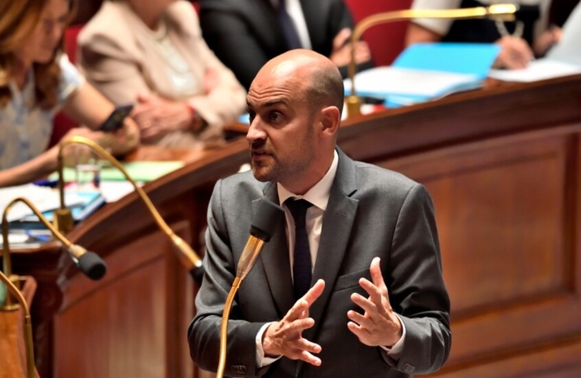 وزير الخارجية الفرنسي يتهم روسيا والصين و"ماغا" بـ"إسكات ميكروفونه"