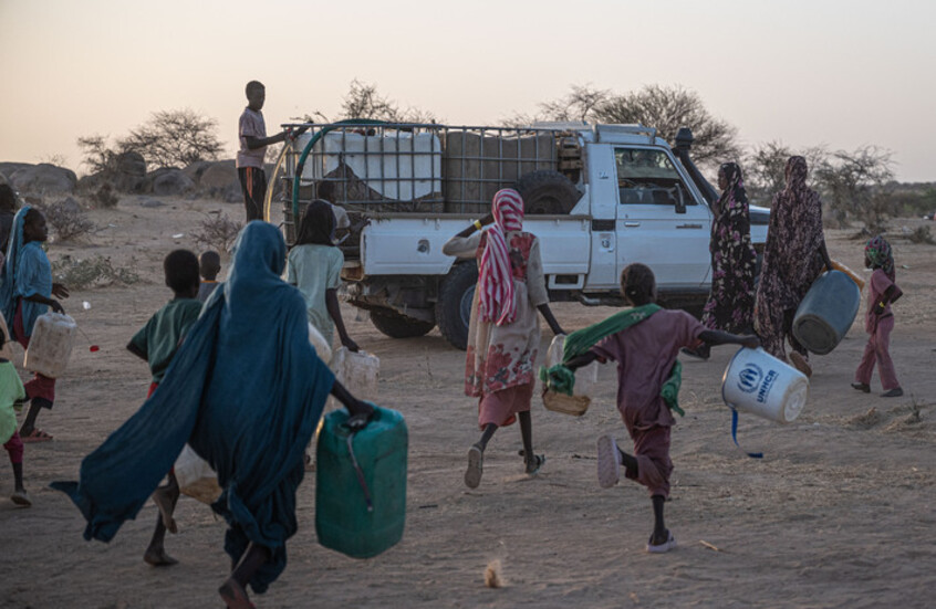 لاجئون سودانيون نُقلوا من مدينة "تينه" الواقعة شرق تشاد