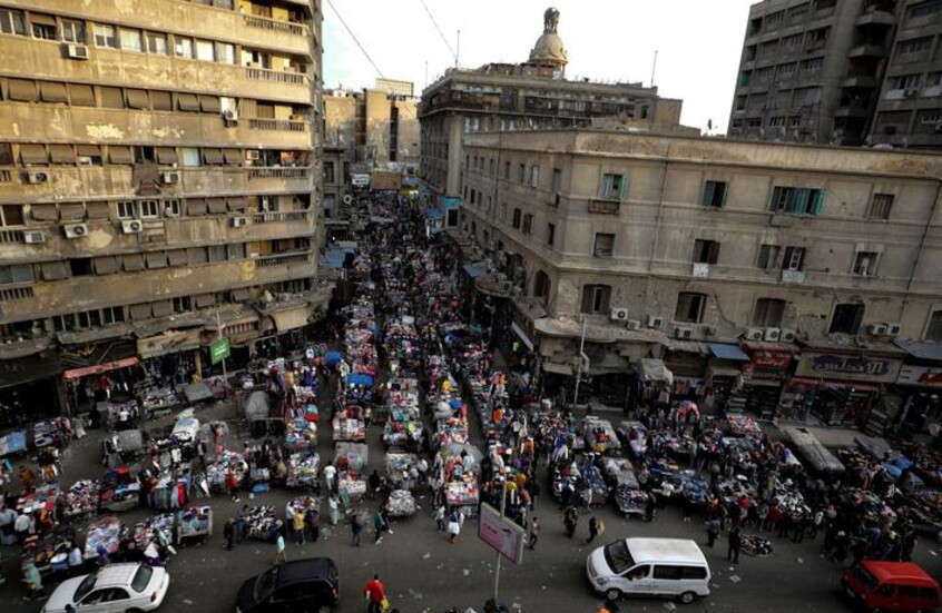 أزمة تضرب صناعة الأجهزة الكهربائية في مصر تدفع لتسريح آلاف العمال