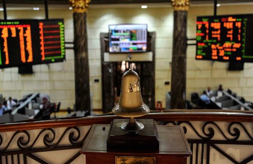 ماذا يحدث في البورصة المصرية؟.. خسائر مليارية ومخاوف من موجة هبوط جديدة