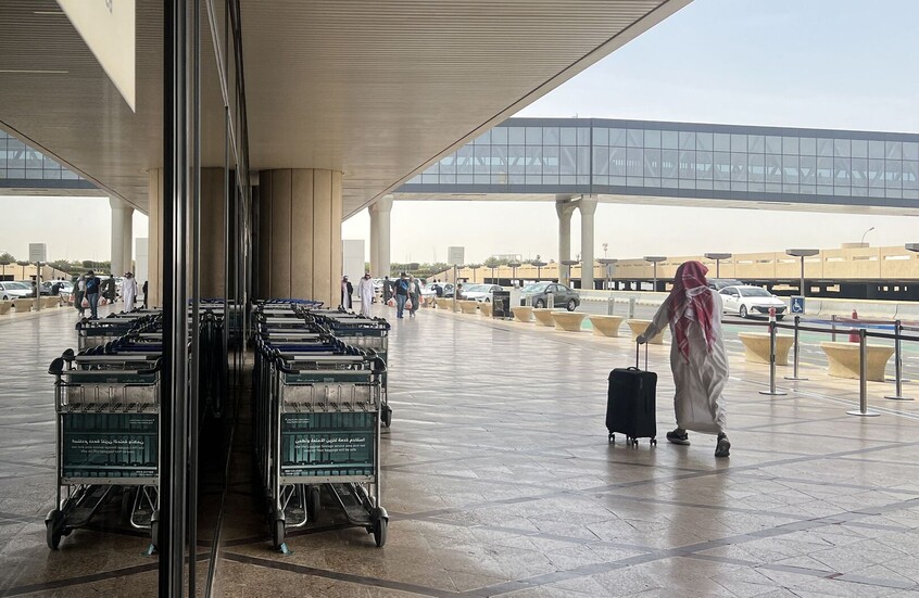 "فلايت رادار 24": تمديد إغلاق مطار الرياض لمدة 24 ساعة أخرى