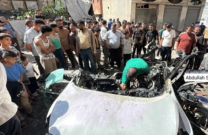 مقتل شاب فلسطيني بضربة إسرائيلية استهدفت مركبة شرق غزة