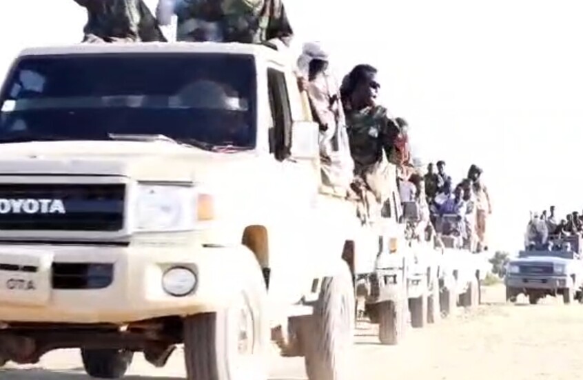 أعلن اللواء دوسة عيسى الطيب التجاني، أحد مؤسسي حركة جيش تحرير السودان (قيادة حاكم إقليم دارفور مني أركو مناوي)، انشقاقه عن القوات المشتركة والانضمام إلى قوات تأسيس، مصطحباً معه قوة قوامها 22 عربة و220 فرداً.