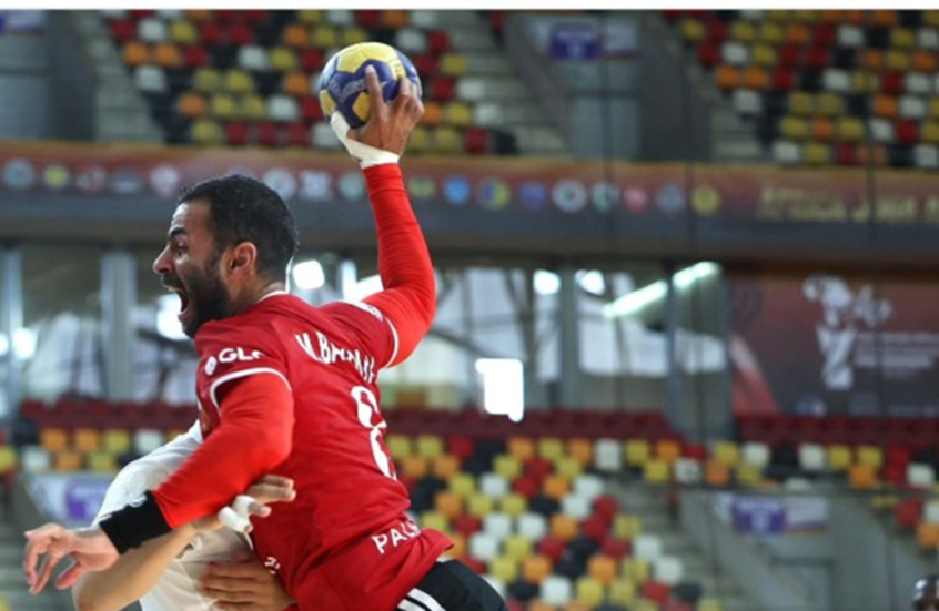 مودي يرتقي لتسديد الكرة في شباك الزمالك