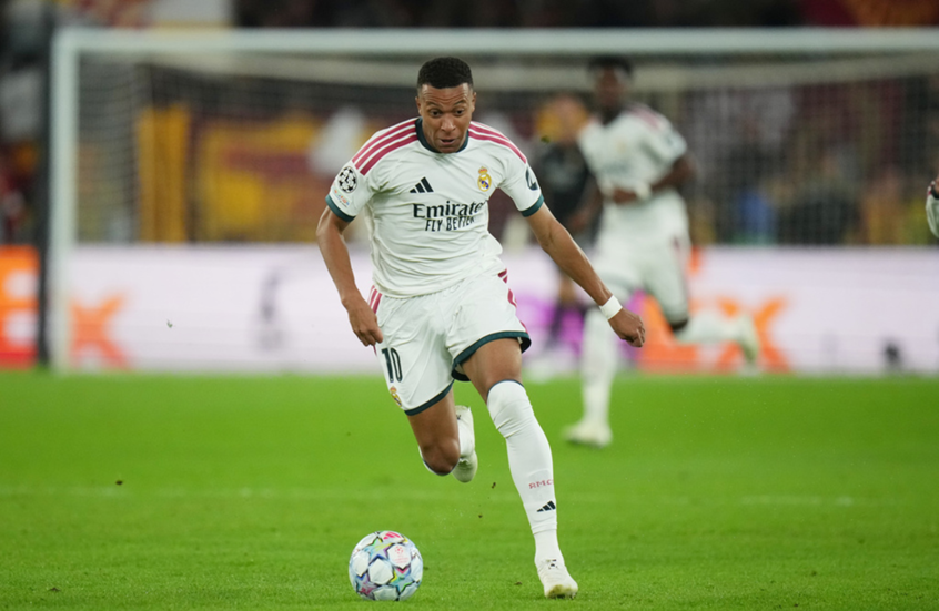 مبابي خلال مواجهة ريال مدريد وروما