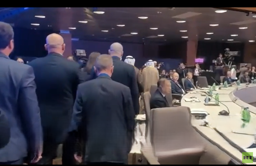 بينها إيران وتركيا والسعودية.. وفود تنسحب من قمة "سيكا" احتجاجا على كلمة رئيس إسرائيل