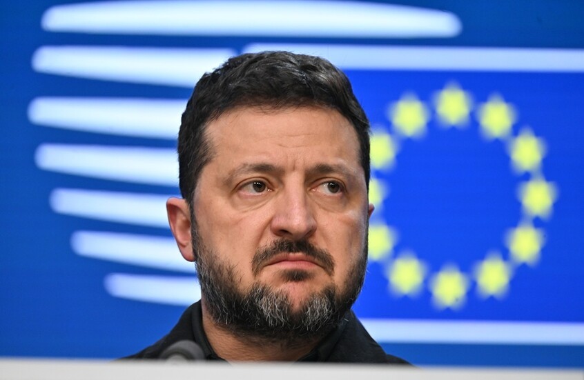 فلاديمير زيلينسكي خلال مؤتمر صحفي على هامش قمة قادة الاتحاد الأوروبي في بروكسل، 16 أكتوبر 2026.