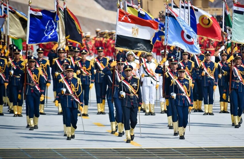بعد تصريحات السيسي.. خبير قانوني يوضح "شرعية" تدخل مصر عسكريا في السعودية