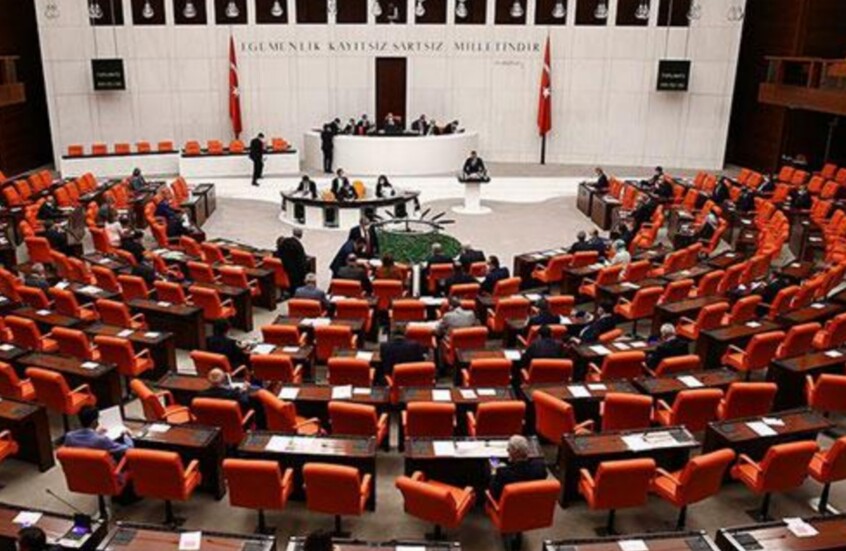 أُحيل مشروع قانون بشأن "اتفاقية حلف مكة الدفاعي" إلى رئاسة البرلمان التركي، تمهيداً لبدء مسار المصادقة عليه.