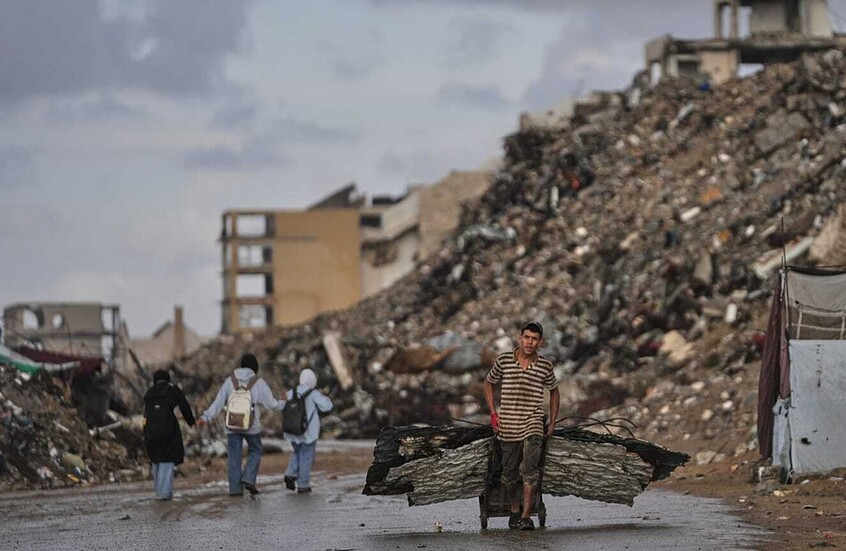 شهد قطاع غزة الليلة الماضية سلسلة حوادث وإطلاق نار وقصف في عدة مناطق، وفق ما ورد من معلومات ميدانية.