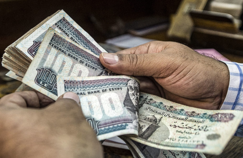 مصر.. قرار حكومي بمضاعفة الأجور