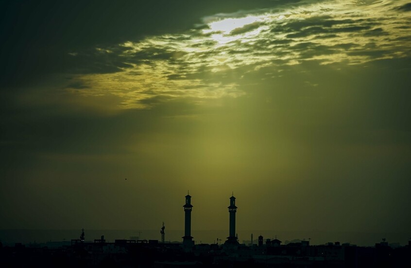 التحالف يعلن اعتراض صاروخ باليستي آخر أطلق نحو الرياض فجر اليوم

                  أعلن التحالف العربي لدعم الشرعية في اليمن تدمير صاروخ باليستي أطلقه الحوثيون باتجاه العاصمة الرياض.