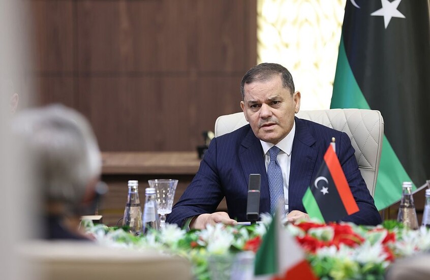 من الدوحة.. الدبيبة يكشف عن أصول ليبية في الخارج بـ 150 مليار دولار

                  كشف عبد الحميد الدبيبة، رئيس حكومة الوحدة الوطنية الليبية، أن القيمة السوقية للأصول المالية الليبية في الخارج تقدر بنحو 150 مليار دولار، مؤكدا الانفتاح على الاستثمارات الدولية.