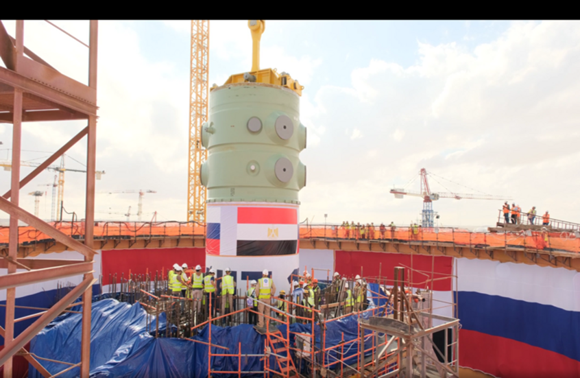مصر تطلع وكالة الطاقة الذرية على تطورات برنامجها النووي

                  بحث وزير الخارجية المصري بدر عبد العاطي، الأحد، مع المدير العام للوكالة الدولية للطاقة الذرية رافائيل جروسي، التعاون في الاستخدامات السلمية للطاقة النووية، والتطورات الإقليمية.