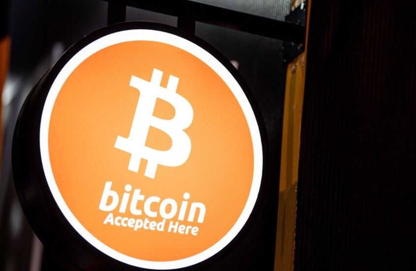 موجة عزوف عن المخاطر تهز سوق العملات المشفرة

                  تراجعت "البيتكوين" دون مستوى 80 ألف دولار اليوم متأثرة بموجة عزوف عن المخاطر في ظل ترقب اجتماع الاحتياطي الأمريكي، والقلق إزاء تجارة الذكاء الاصطناعي.