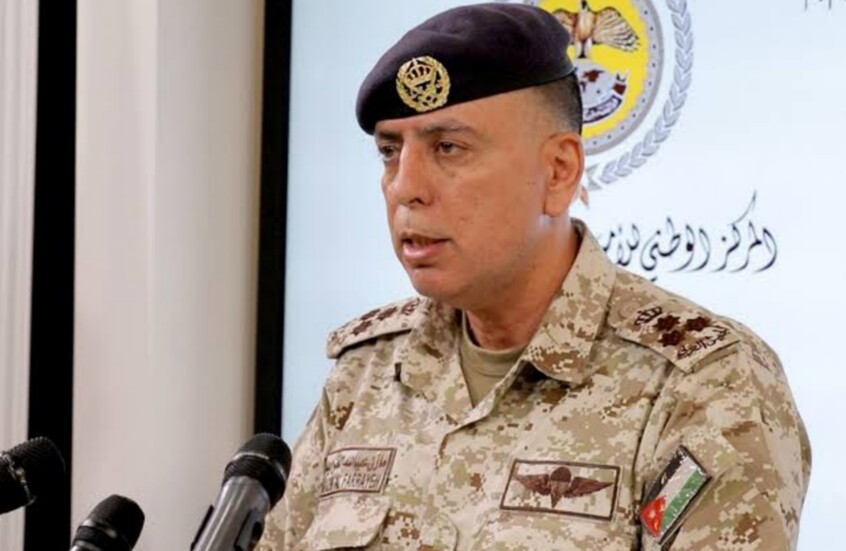 وزير الداخلية الأردني: القبض على منفذي اعتداء كنيسة الكرك كان نوعيا وجرى في ظروف صعبة

                  كشف وزير الداخلية الأردني مازن الفراية أن القبض على منفذي الاعتداء الإرهابي على كنيسة الكرك مؤخرا كان نوعيا وجرى في ظروف صعبة، وأن التحقيقات وجهود المساءلة مستمرة.