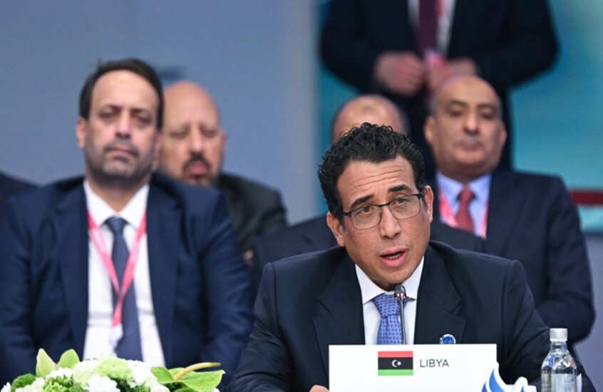 المنفي: ليبيا جسر بين ضفتي المتوسط ومساهم في أمن الطاقة الإقليمي والعالمي

                  أكد رئيس المجلس الرئاسي الليبي محمد المنفي في كلمته خلال قمة منتدى الدول المصدرة للغاز في موسكو أن ليبيا تشكل جسرا بين ضفتي المتوسط، ومساهم فاعل في أمن الطاقة الإقليمي والعالمي.