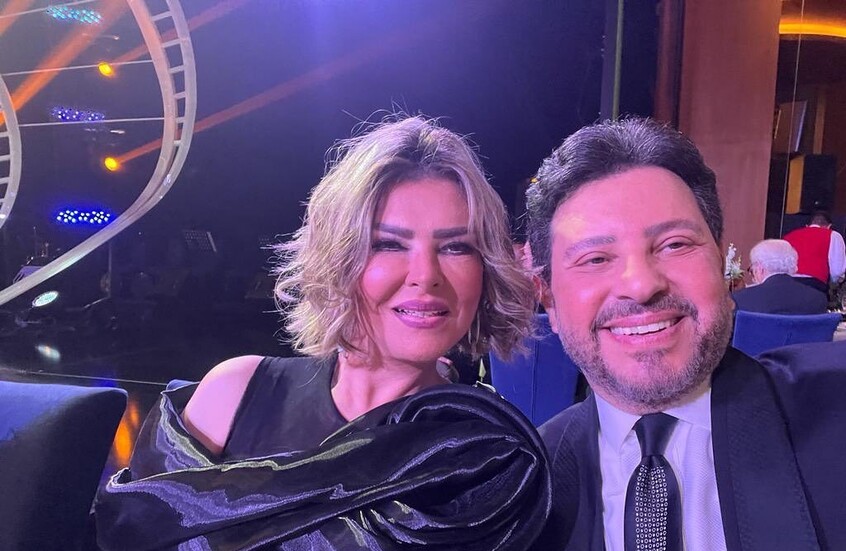 أرملة هاني شاكر تكشف تفاصيل أيامه الأخيرة وتنفي دخوله في غيبوبة

                  كشفت نهلة توفيق، أرملة الفنان المصري الراحل هاني شاكر، تفاصيل أيامه الأخيرة، نافية الشائعات التي تحدثت عن دخوله في غيبوبة قبل وفاته في مايو الماضي.
