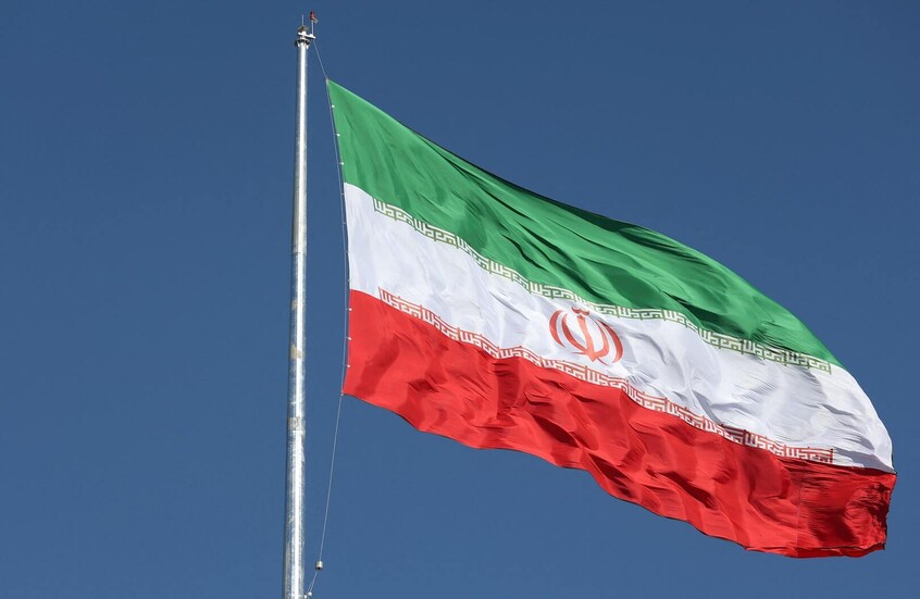 طهران تنفي ضلوع مواطن إيراني في مخطط لاغتيال شخصيات كويتية

                  نفت سفارة إيران في الكويت بشكل قاطع الاتهامات الكويتية لمواطن إيراني بضلوعه في مخطط لاغتيال شخصيات كويتية أو في أي عمل من شأنه المساس بالأمن الكويتي.