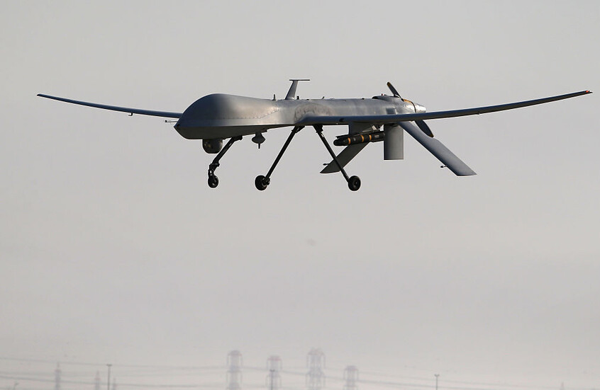 الحرس الثوري: إسقاط 68 مسيرة أمريكية في ميدان صيد هرمز بينها 54 من طراز MQ-9

                  أعلن الحرس الثوري الإيراني أنه أسقط حتى اليوم 68 طائرة مسيرة أمريكية في مضيق هرمز، منها 54 من طراز MQ-9 و14 من طراز MQ-1، بعد إسقاط مسيرة من طراز MQ-1 فجر اليوم.