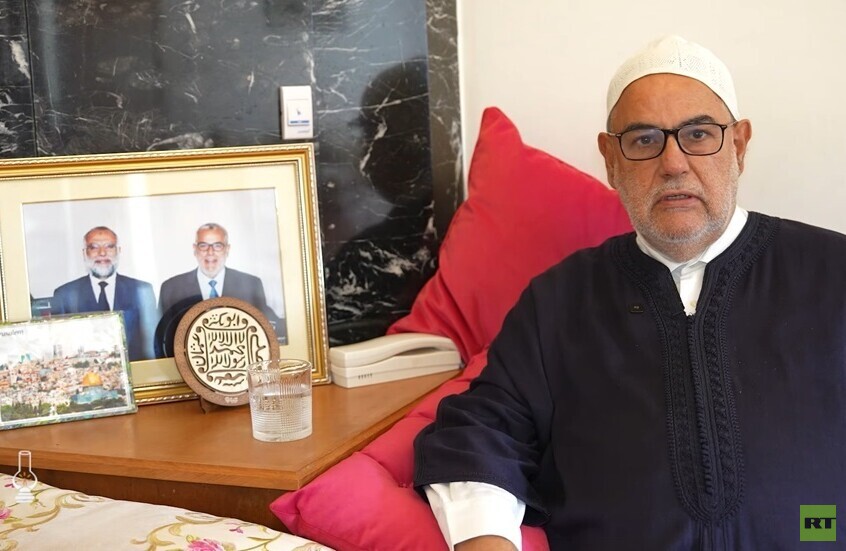 أمين عام حزب "العدالة والتنمية" في المغرب يعتذر للشعب الجزائري

                  قدم عبد الإله بنكيران الأمين العام لحزب العدالة والتنمية ورئيس الحكومة المغربية الأسبق، اعتذاره للشعب الجزائري على خلفية دعابة صدرت عنه خلال اجتماع حزبي مست أصول أحد البرلمانيين.