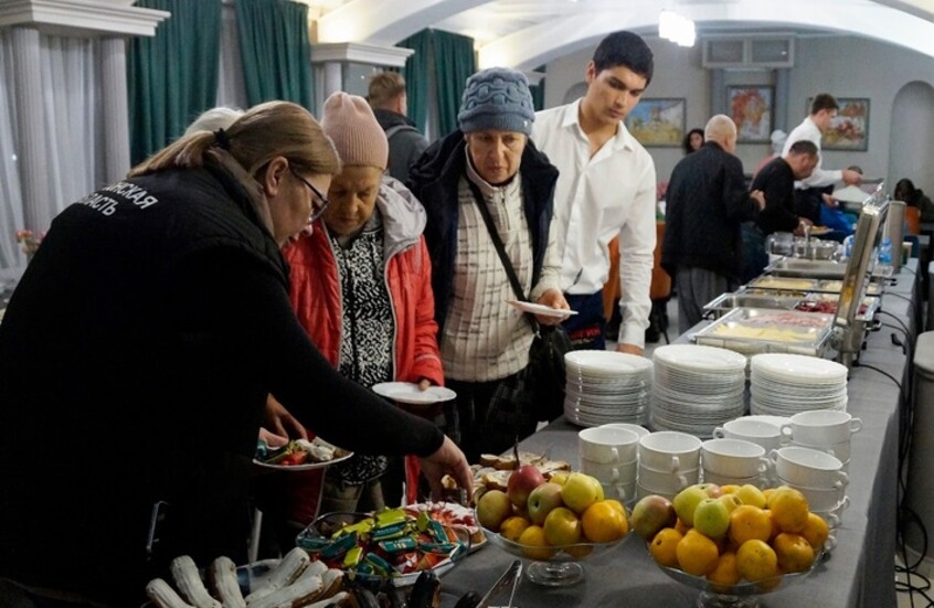 تقديم المساعد الطبية الكاملة لسكان أليشكي الواصلين إلى مدينة سيمفيروبول الروسية

                  أكدت السلطات الروسية تقديم مساعدة طبية كاملة لسكان مدينة أليشكي في مقاطعة خيرسون الذين نُقلوا إلى مركز إيواء مؤقت في مدينة سيمفيروبول بجمهورية القرم بعد عملية الإجلاء.