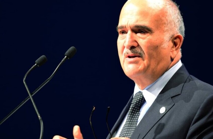 الأمير الحسن يدعو إلى شطب كلمة  من القاموس الأردني

                  أكد الأمير الحسن بن طلال أن الأردن وطن أصيل ومتماسك، وأن الأردنيين سيبقون صفاً واحداً، مشدداً على أن الوطن لن يكون لقمة سائغة لمن يريد النيل من عروبة الأردنيين ووحدتهم.