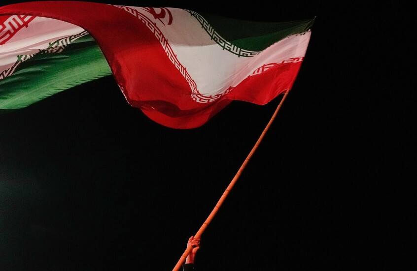 "ساعة الصفر".. إيران توسع بنك أهدافها في المنطقة تحسبا لحرب جديدة
