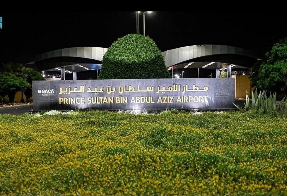 بيان للداخلية السعودية حول هبوط طائرة "فلاي دبي" اضطراريا في مطار تبوك